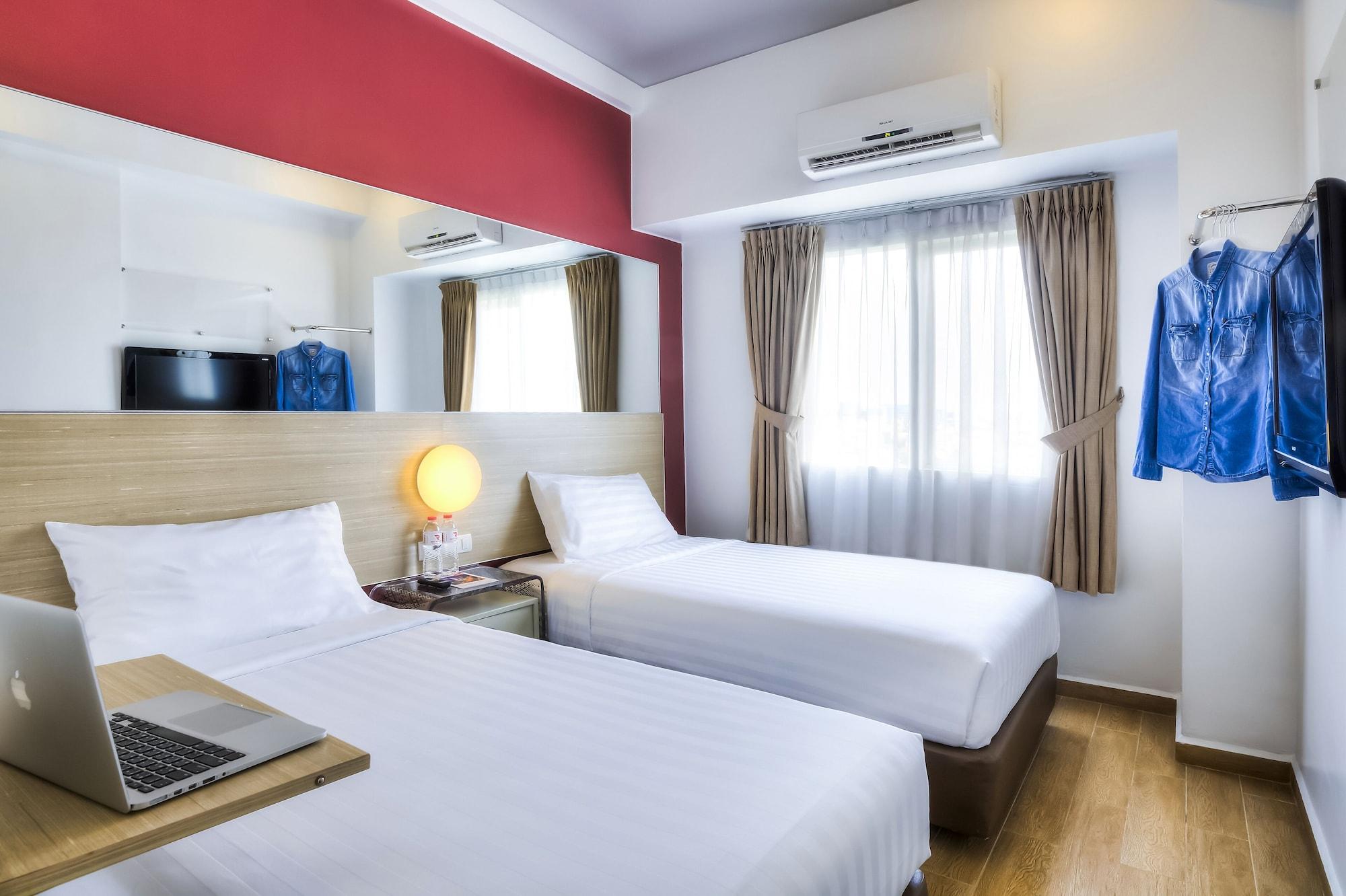 Monoloog Hotel Pekanbaru Exterior foto