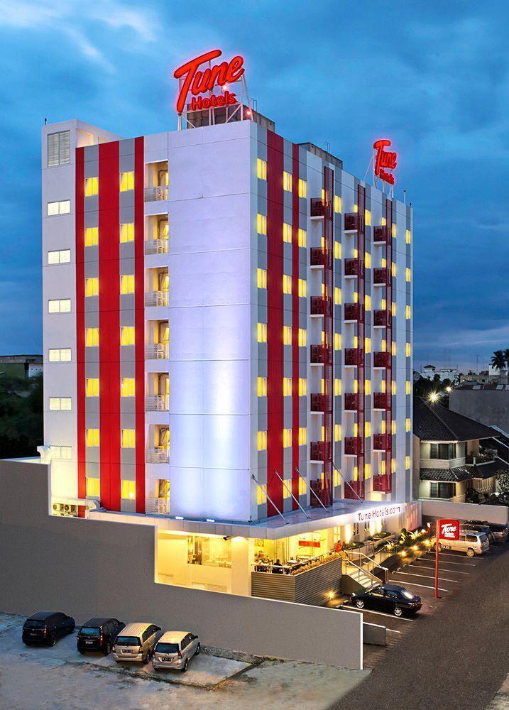 Monoloog Hotel Pekanbaru Exterior foto